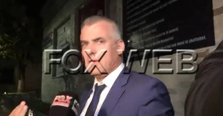 «Τάπα» του Β. Ντούλε σε Αλβανούς δημοσιογράφους: «Θα μιλάω μόνο ελληνικά και όχι αλβανικά» – Ορθώνουν ανάστημα οι Έλληνες της Β. Ηπείρου